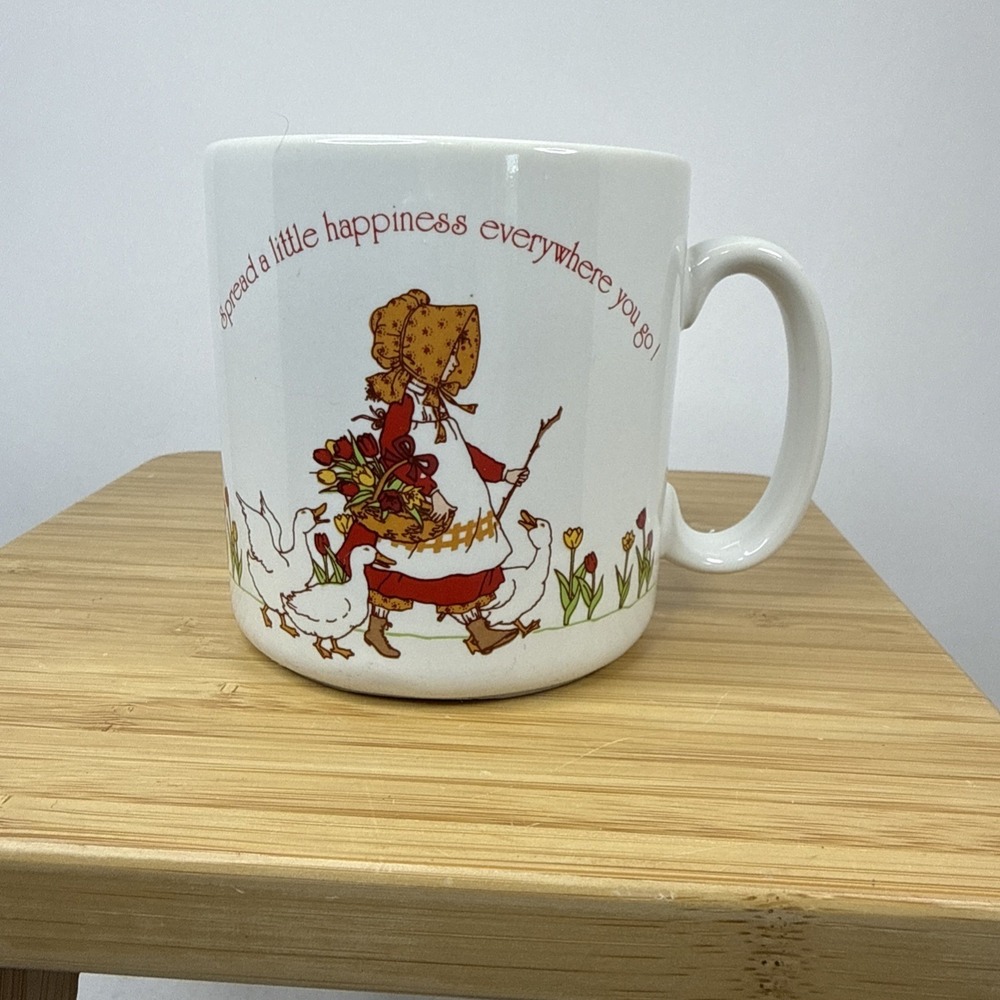 VTG 1984 Holly Hobbie Mug "Spread a Little Happiness" Geese Cottagecore